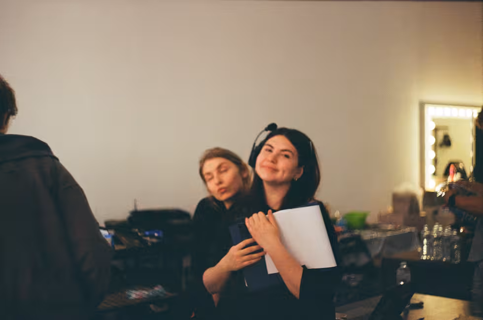 Кадр проекта Dав Woman